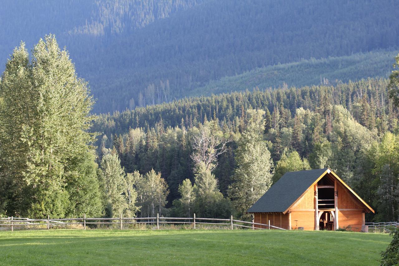 Bear Claw Lodge Kispiox Exterior photo