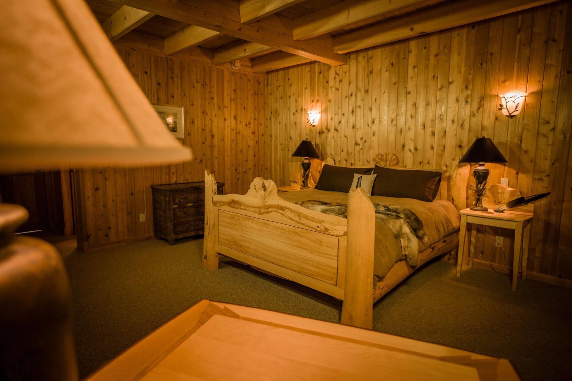 Bear Claw Lodge Kispiox Exterior photo