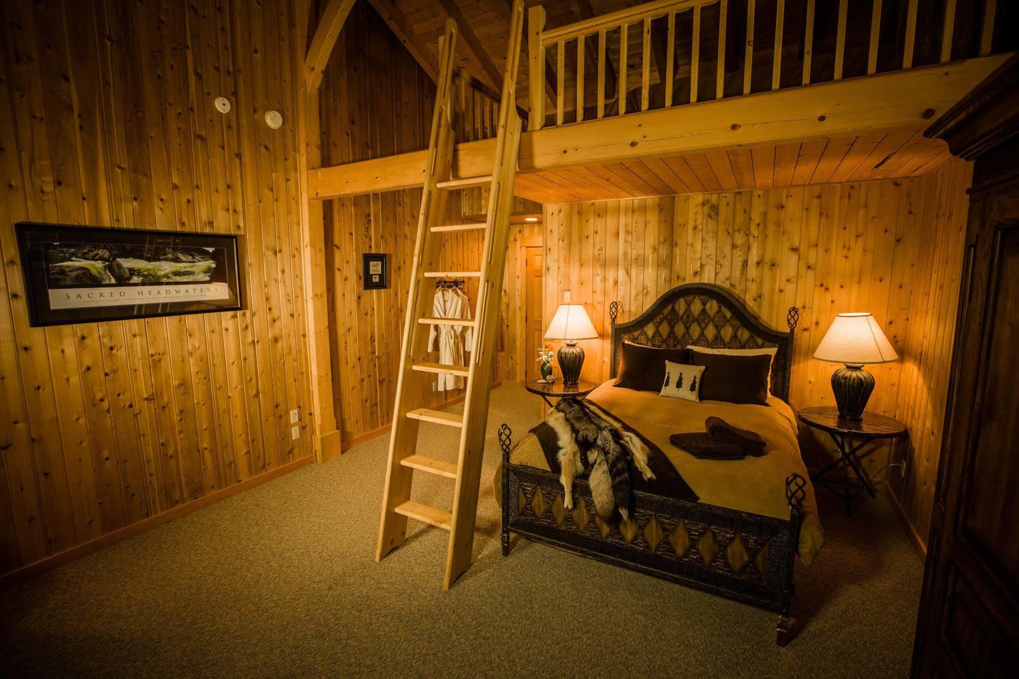 Bear Claw Lodge Kispiox Exterior photo